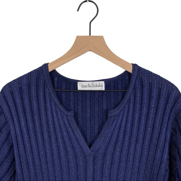 Diane Von Furstenberg Sweaters - 🇺🇸 Vintage 80’s Diane Von Furstenberg Sweater (Cable Coquette Romantic Sexy USA)